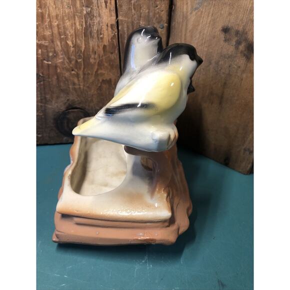 Shawnee Pottery #502 Birds on Driftwood Branch Planter Faux Bois Goldfinch VTG - Picture 6 of 13